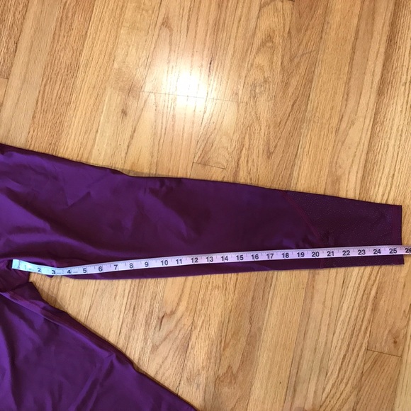 Old Navy 7/8 Leggings - Picture 5 of 5